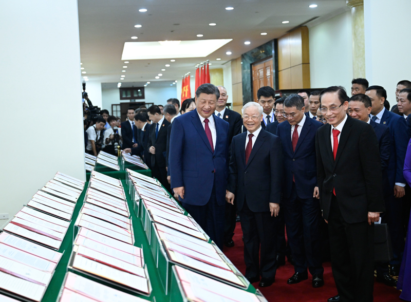 习近平同越共中央总书记阮富仲举行会谈「相关图片」