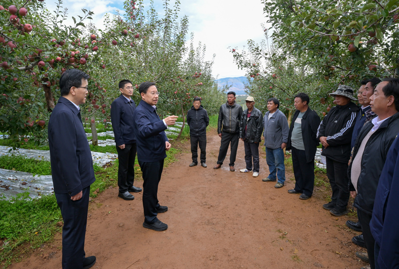 王晓晖在凉山州甘孜州调研时强调 
扎实抓好省委十二届六次全会精神贯彻落实 
以改革为动力开创四川现代化建设新局面「相关图片」
